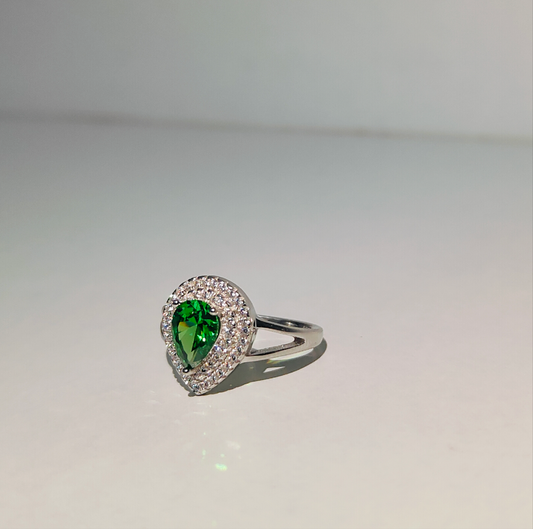 Silver green dimond 92.5 ring