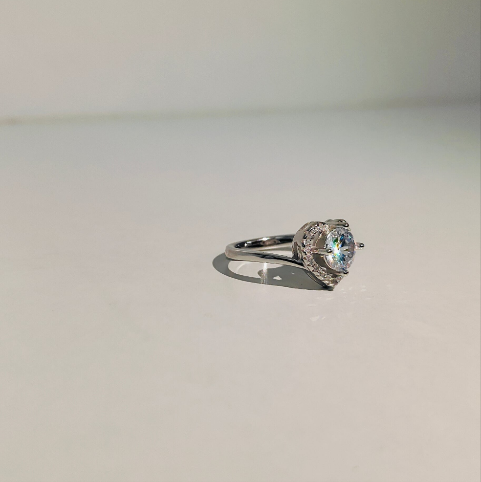 Silver 92.5 white dimond ring