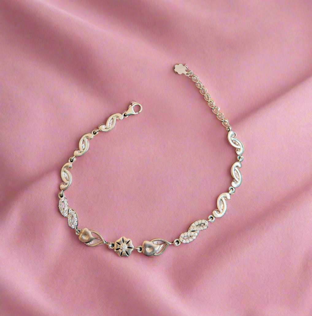 Silver girls adjustable bracelet